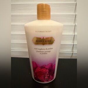 Victoria's Secret Berry Kiss Hydrating Body Lotion Like New Retired Rare Scent